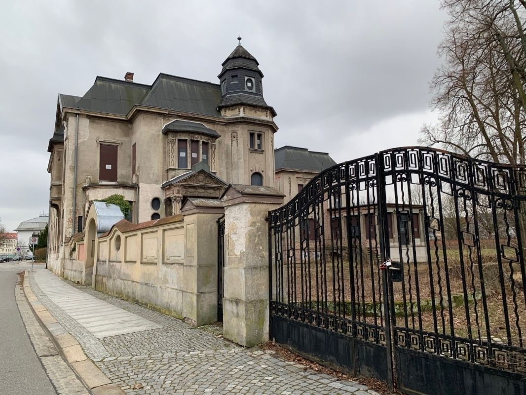 Lehmann's family villa