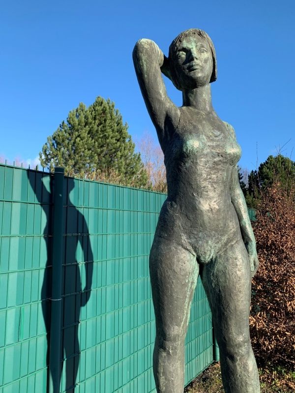 (3) Sculpture (Female) Swimmer (Ger. Schwimmerin)