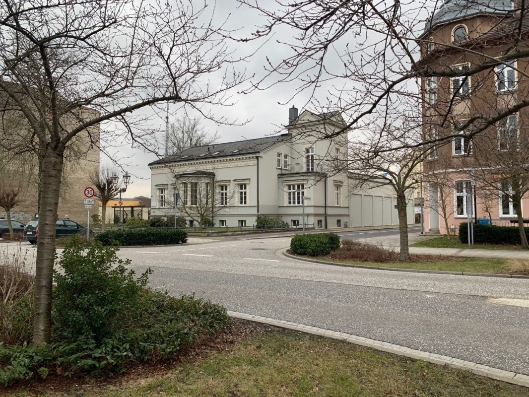 Villa von Friedrich Wilke (heute Begegnungszentrum Volks-solidarität Spree-Neiße e.V.)