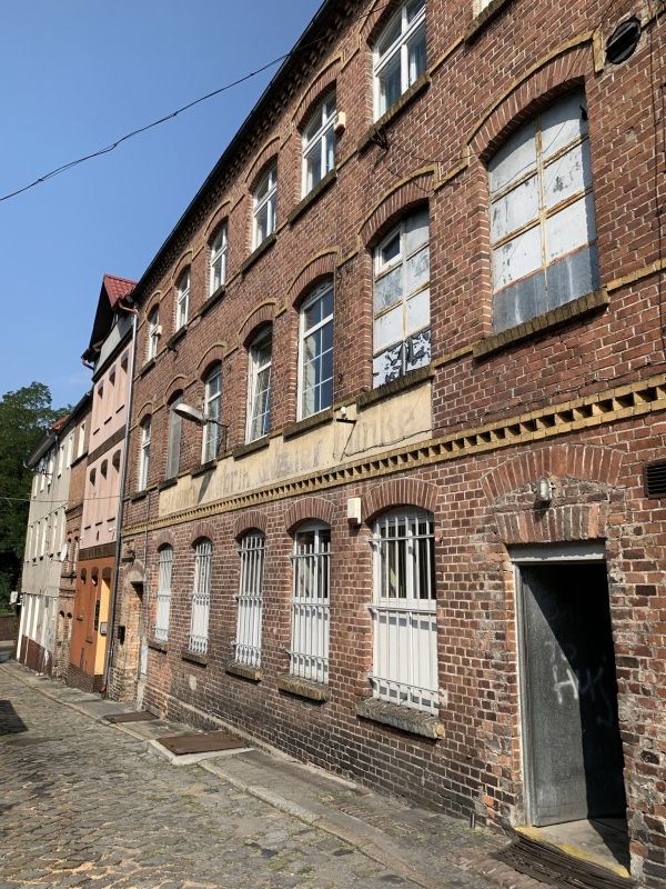 (12) The former factory building complex of Gustav Linke